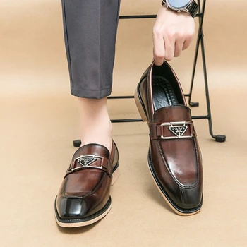 Коричневые мужские официальные туфли, черные лоферы, однотонные модельные туфли ручной работы без застежки с круглым носком, размер 38-44 